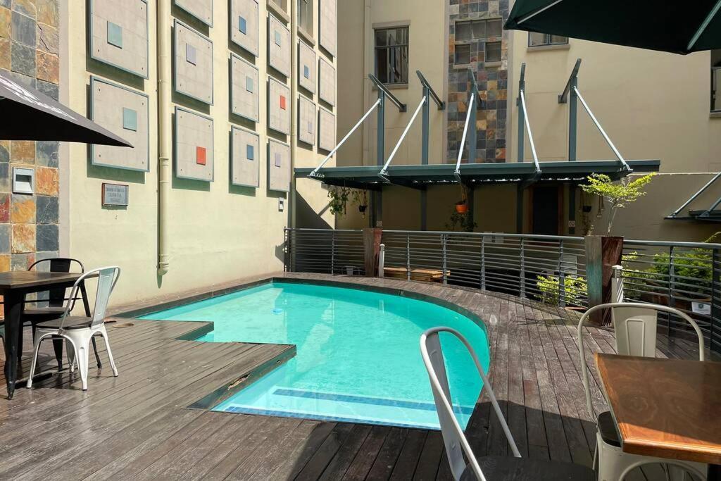 Cool & Easy Flat In The Heart Of Marshalltown Johannesburgo Exterior foto
